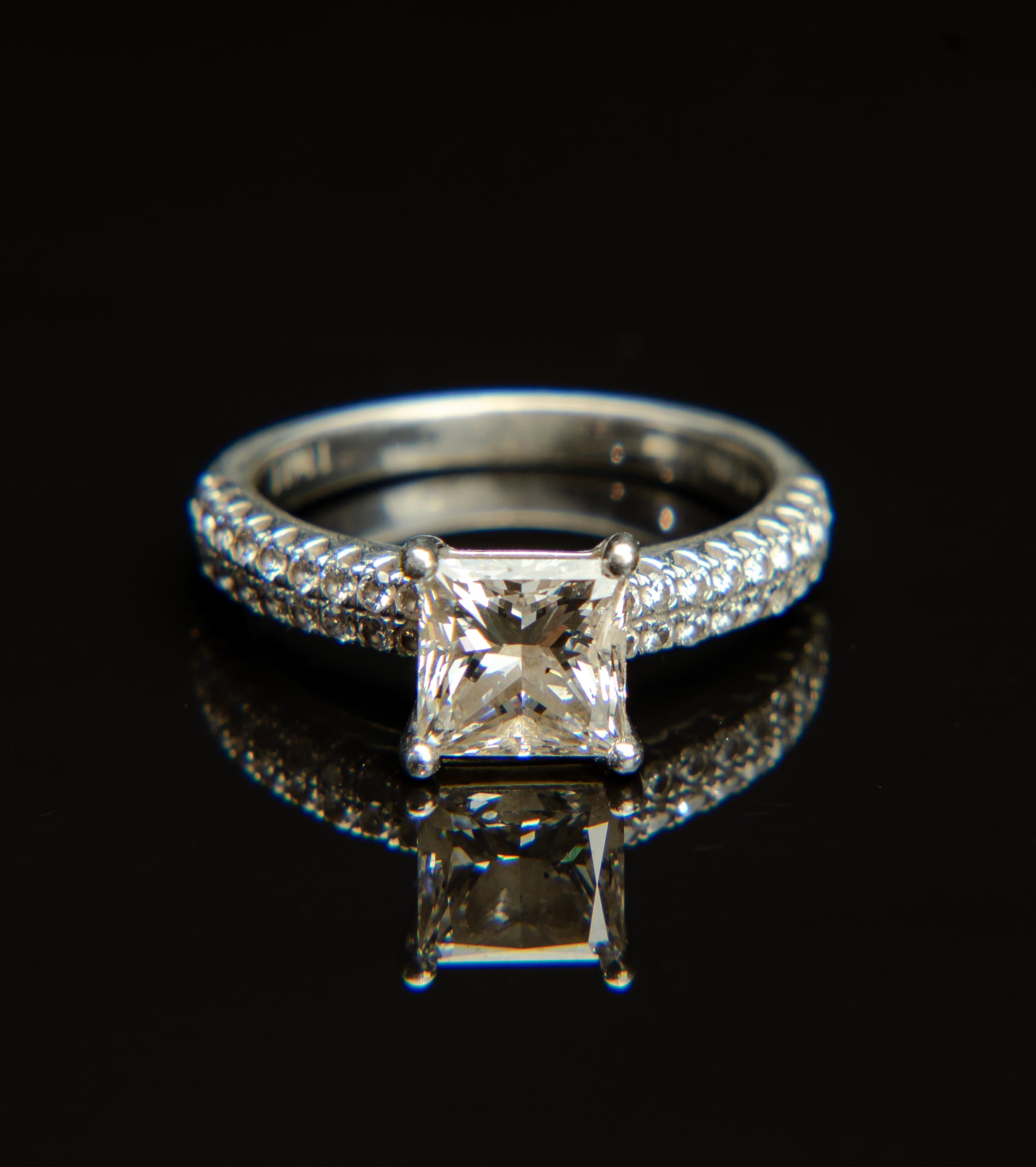 engagement-ring-macro.jpg